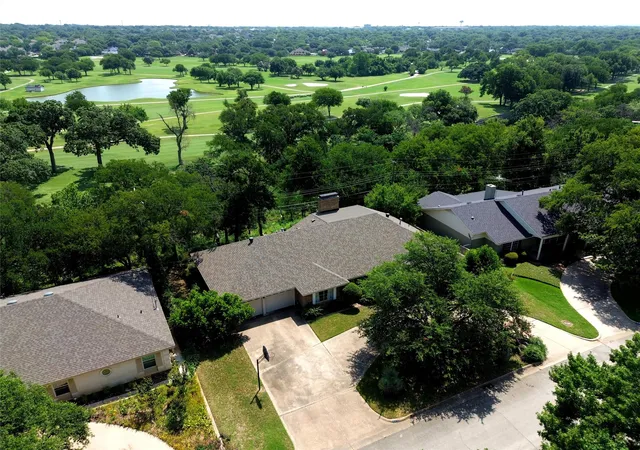 Photo 1 of Single family home for sale at 5920 Diamond Oaks Dr S, Haltom City, TX 76117 | MLS# 21302706 | Listing updated on 2026-08-28