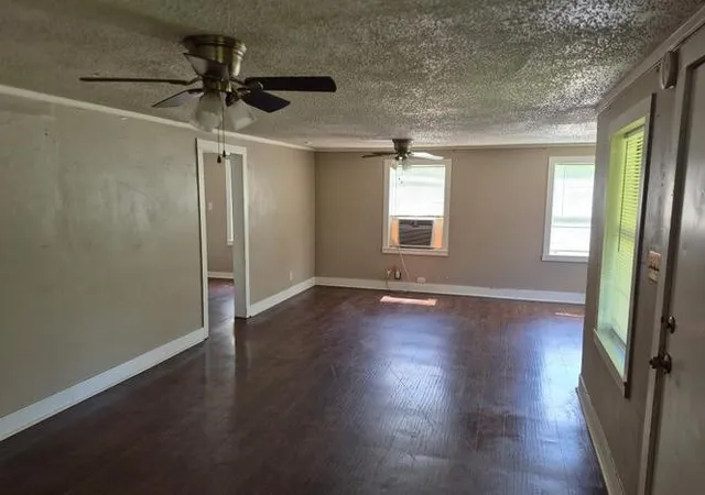 Homes for sale in Jacksonville, TX | 511 Myrtle Dr, Jacksonville, TX 75766 | MLS# 21311786