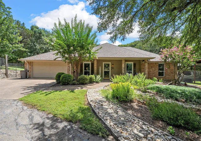 Homes for sale in Lorena, TX | 4000 Fox Rdg, Lorena, TX 76655 | MLS# 21310940