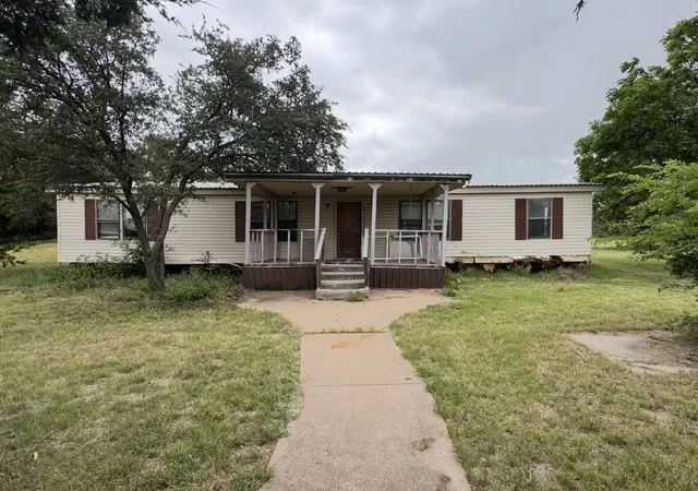 Homes for sale in Clyde, TX | 405 Munson Dr, Clyde, TX 79510 | MLS# 21311872