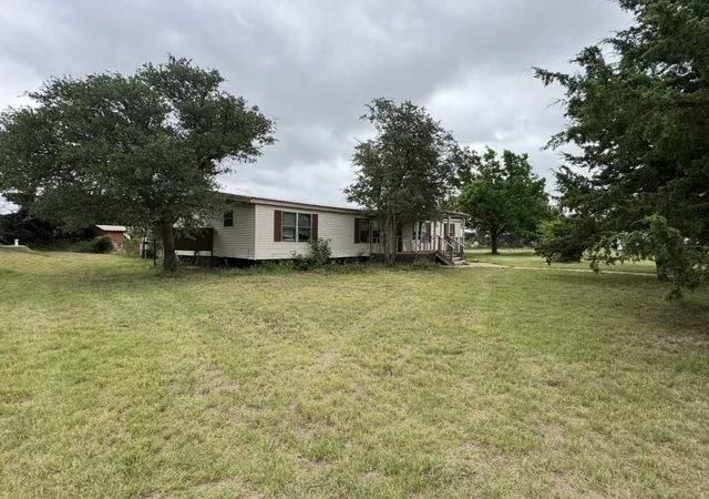 Homes for sale in Clyde, TX | 405 Munson Dr, Clyde, TX 79510 | MLS# 21311872