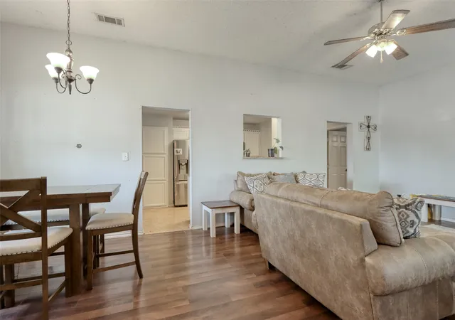 Photo 3 of Single family home for sale at 108 Wolf Ln, Waco, TX 76705 | MLS# 21312263 | Listing updated on 2026-08-27