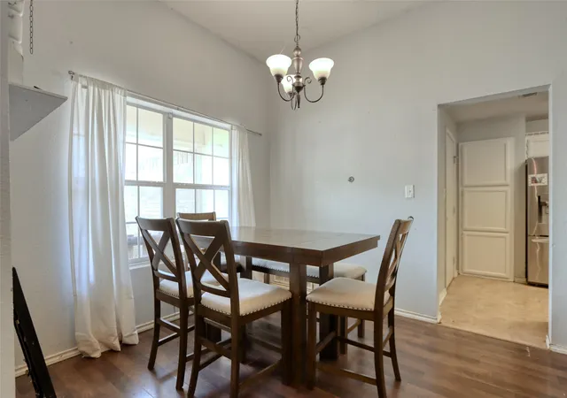 Photo 4 of Single family home for sale at 108 Wolf Ln, Waco, TX 76705 | MLS# 21312263 | Listing updated on 2026-08-27