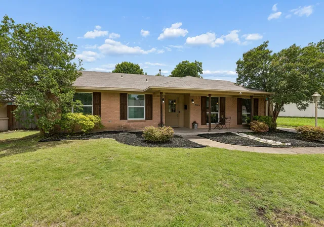 Homes for sale in Richardson, TX | 1239 Evergreen Dr, Richardson, TX 75080 | MLS# 21312153