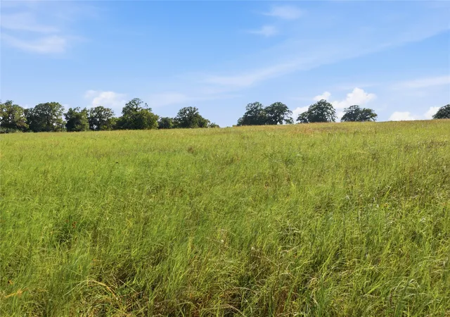 Photo 4 of House for sale at 5615 N Farm To Market 51, Weatherford, TX 76085 | MLS# 21307489 | Listing updated on 2026-07-10