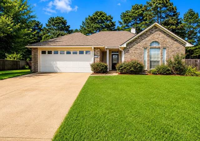 Homes for sale in Haughton, LA | 7600 Redwood Ct, Haughton, LA 71037 | MLS# 21312338
