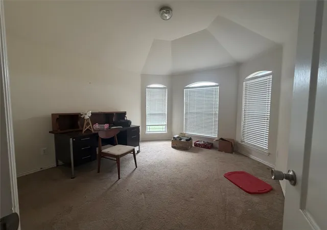 Photo 3 of Single family home for sale at 140 Cherokee St, Greenville, TX 75402 | MLS# 21311876 | Listing updated on 2026-08-18