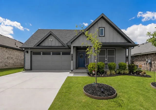 Photo 1 of Single family home for sale at 713 Breckenridge Park Dr, Alvarado, TX 76009 | MLS# 21312210 | Listing updated on 2026-09-03