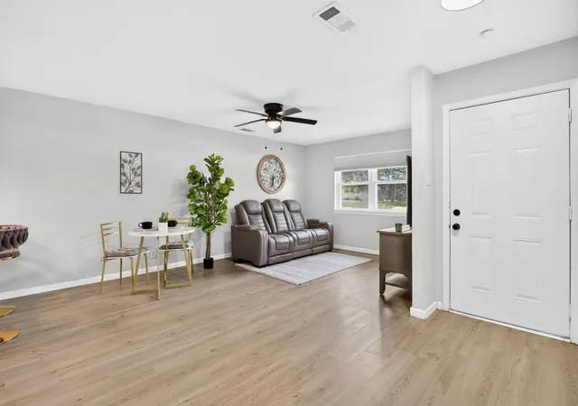 Photo 3 of Single family home for sale at 3504 Coronado Ct, Fort Worth, TX 76116 | MLS# 21312071 | Listing updated on 2026-07-10