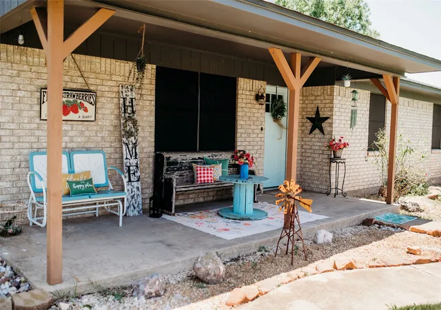 Photo 2 of Single family home for sale at 408 County Road 2200, Ivanhoe, TX 75447 | MLS# 21312192 | Listing updated on 2026-07-28