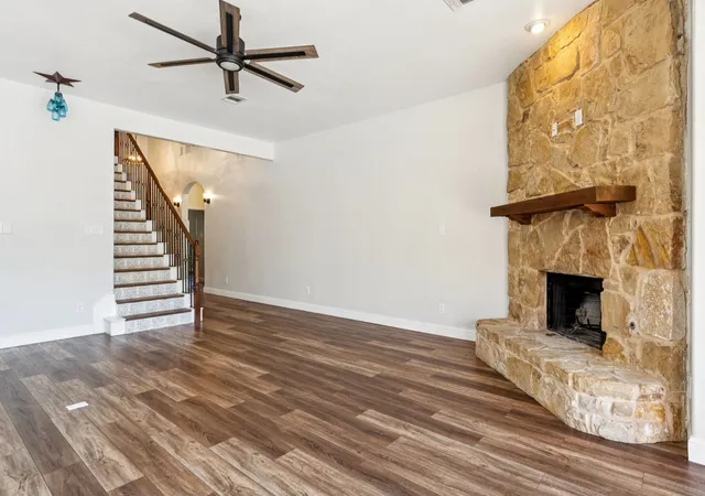 Photo 4 of Single family home for sale at 3012 Waterglen Dr, Fort Worth, TX 76177 | MLS# 21312503 | Listing updated on 2026-08-22