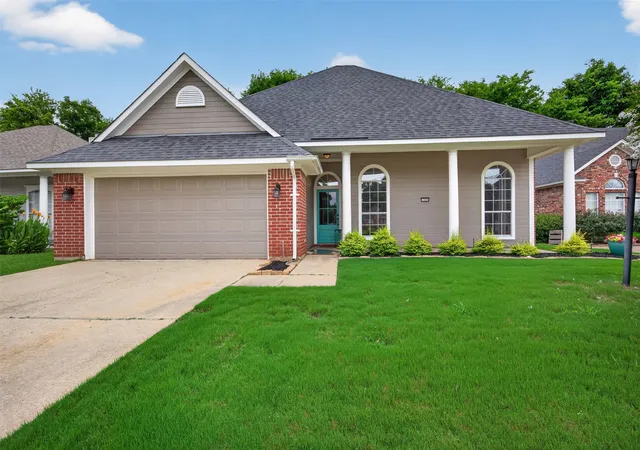 Photo 1 of Sale Pending at 1006 Azalea Garden Dr, Shreveport, LA 71115 | MLS# 21311893 | Listing updated on 2026-07-22