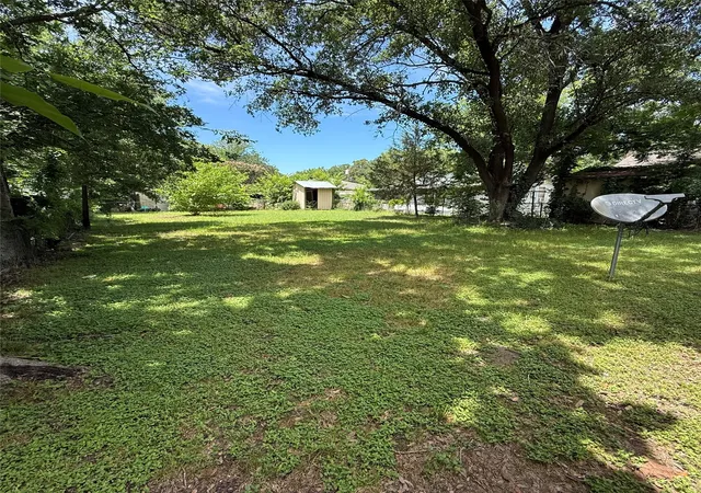 Homes for sale in Corsicana, TX | 1306 Liveoak Ave, Corsicana, TX 75110 | MLS# 21312510