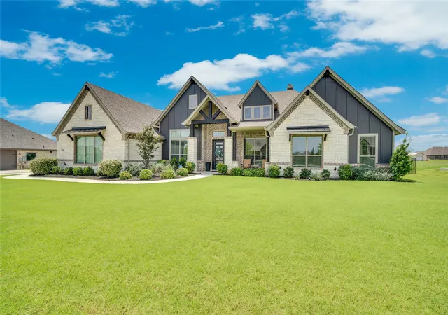 Homes for sale in New Fairview, TX | 9236 Dove Hollow Rd, New Fairview, TX 76247 | MLS# 21312303