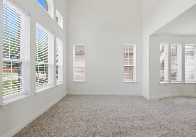 Photo 4 of Single family home for sale at 318 Gleneagels Dr, Garland, TX 75040 | MLS# 21310521 | Listing updated on 2026-08-23