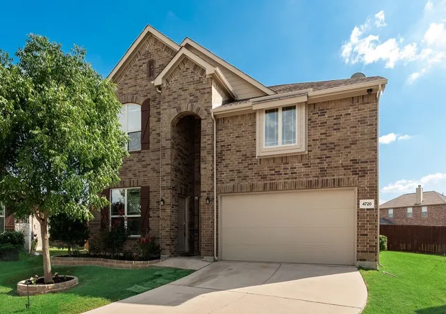 Photo 2 of Sale Pending at 4720 River Edge Pl, Frisco, TX 75036 | MLS# 21312571 | Listing updated on 2026-09-01