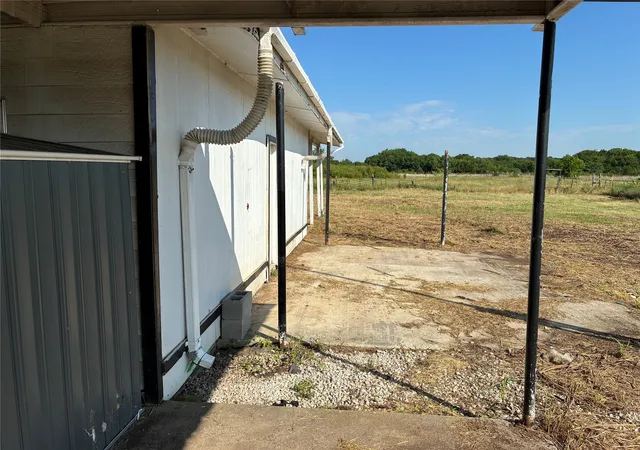 Homes for sale in Bowie, TX | 2279 Upper Montague Rd, Bowie, TX 76230 | MLS# 21312562