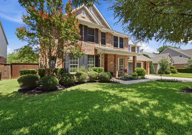 Homes for sale in Grapevine, TX | 952 Water Oak Dr, Grapevine, TX 76051 | MLS# 21312467