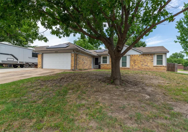 Photo 1 of Single family home for sale at 6700 Sunnybank Dr, Fort Worth, TX 76137 | MLS# 21312647 | Listing updated on 2026-08-28