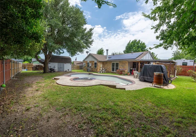 Photo 2 of Single family home for sale at 6700 Sunnybank Dr, Fort Worth, TX 76137 | MLS# 21312647 | Listing updated on 2026-08-28
