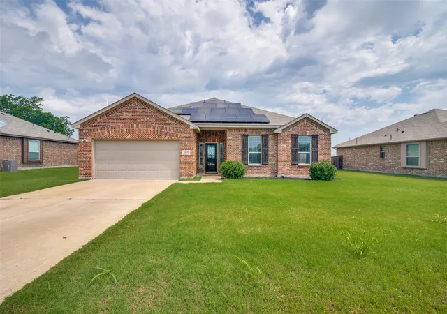 Homes for sale in Nevada, TX | 465 Collin St, Nevada, TX 75173 | MLS# 21312630