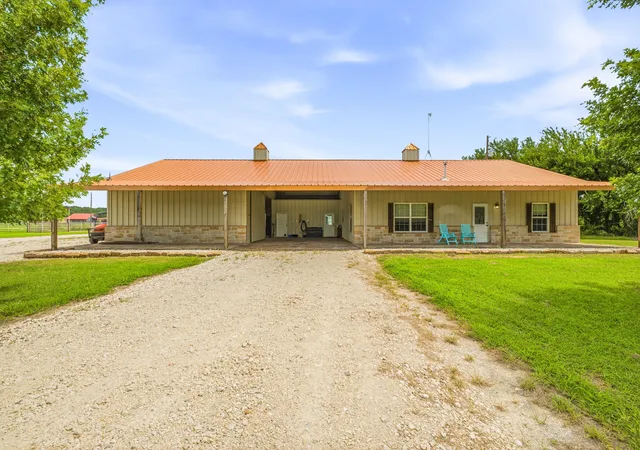 Photo 2 of Single family home for sale at 2400 Horsemans Dr, Stephenville, TX 76401 | MLS# 21306202 | Listing updated on 2026-08-22