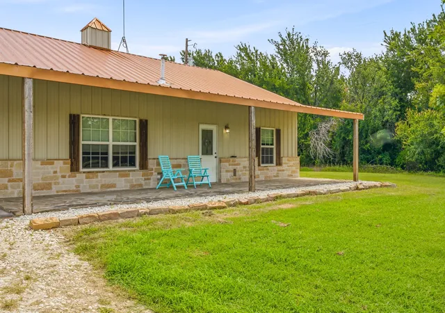 Photo 3 of Single family home for sale at 2400 Horsemans Dr, Stephenville, TX 76401 | MLS# 21306202 | Listing updated on 2026-08-22