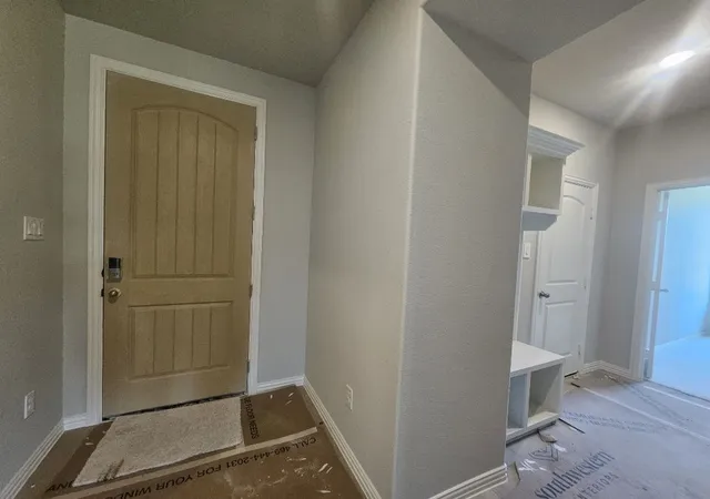 Photo 4 of Sale Pending at 813 Silverleaf Dr, Ennis, TX 75119 | MLS# 21312709 | Listing updated on 2026-08-31
