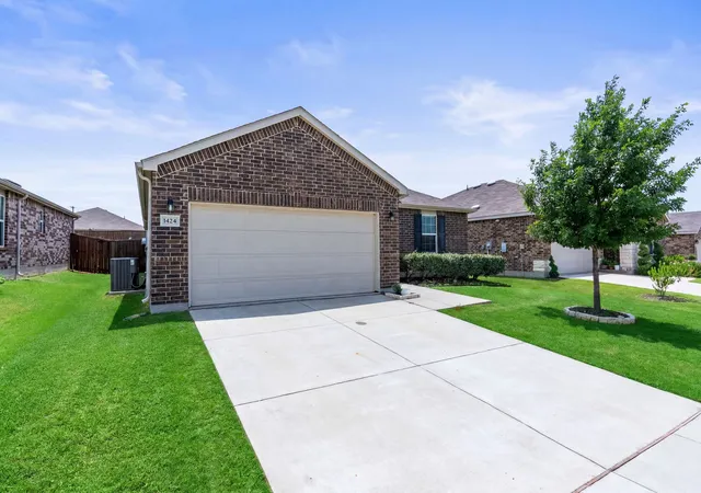 Photo 3 of Single family home for sale at 1424 Vernon Dr, Providence Village, TX 76227 | MLS# 21312717 | Listing updated on 2026-07-28