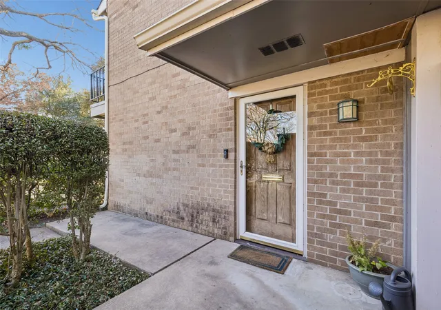 Listing Photo 1 - Condo for sale in building located at 7623 Riverbrook Dr, Dallas, TX 75230 - Unit #17