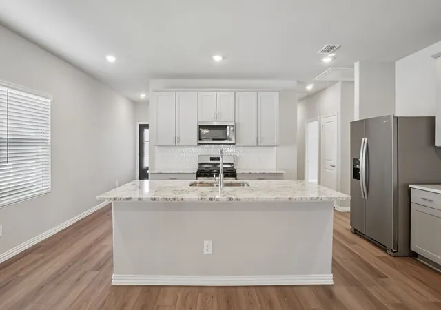 Photo 4 of Single family home for sale at 3029 O Pines Dr, Farmersville, TX 75442 | MLS# 21311315 | Listing updated on 2026-08-18