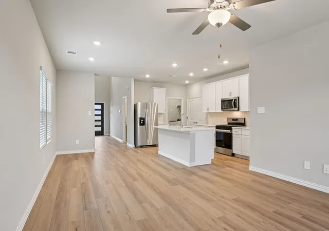 Photo 3 of Single family home for sale at 3025 O Pines Dr, Farmersville, TX 75442 | MLS# 21311318 | Listing updated on 2026-08-18