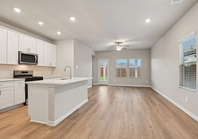 Photo 3 of Single family home for sale at 3025 O Pines Dr, Farmersville, TX 75442 | MLS# 21311318 | Listing updated on 2026-08-18
