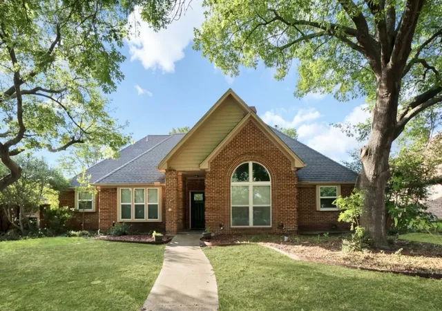 Photo 1 of Single family home for sale at 1122 Chimneyrock Trl, Garland, TX 75043 | MLS# 21264513 | Listing updated on 2026-07-22