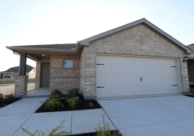 Photo 1 of Sale Pending at 1284 Tallowwood Trl, Van Alstyne, TX 75495 | MLS# 21304844 | Listing updated on 2026-08-24