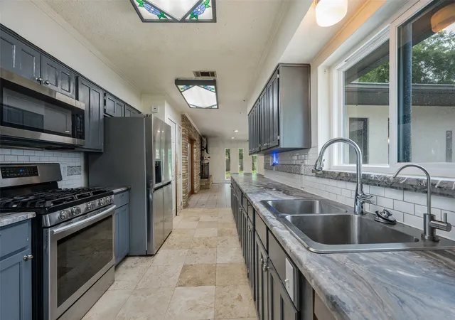 Photo 3 of Sale Pending at 2171 Breezywood Dr, Flower Mound, TX 75022 | MLS# 21307388 | Listing updated on 2026-07-24