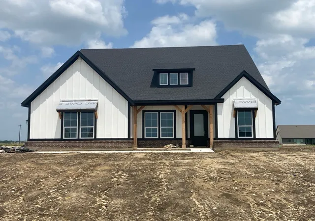 Homes for sale in Valley View, TX | 86 County Road 200, Valley View, TX 76272 | MLS# 21312852