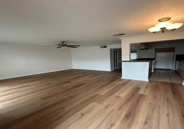 Photo 3 of Condo for sale at 4112 Bowser Ave #210, Dallas, TX 75219 | MLS# 21310622 | Listing updated on 2026-08-27