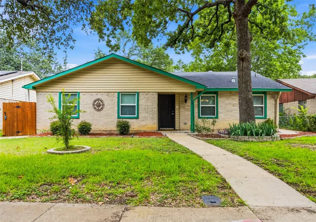 Photo 3 of Sale Pending at 1113 Winterwood Dr, Lewisville, TX 75067 | MLS# 21312854 | Listing updated on 2026-08-25
