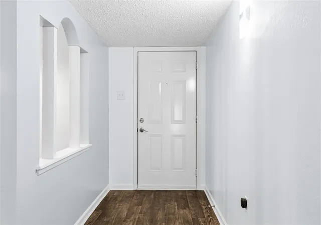 Photo 4 of Sale Pending at 1113 Winterwood Dr, Lewisville, TX 75067 | MLS# 21312854 | Listing updated on 2026-08-25