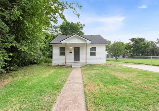 Photo 1 of Single family home for sale at 3109 N 20th St, Waco, TX 76708 | MLS# 21311689 | Listing updated on 2026-08-03