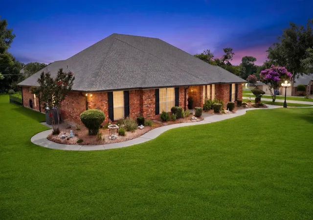 Photo 2 of Single family home for sale at 611 N Fm Rd, Forney, TX 75126 | MLS# 21312230 | Listing updated on 2026-09-23