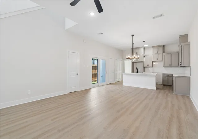 Photo 3 of House for sale at 132 Cottonwood St, Fort Worth, TX 76111 | MLS# 21312891 | Listing updated on 2026-08-22