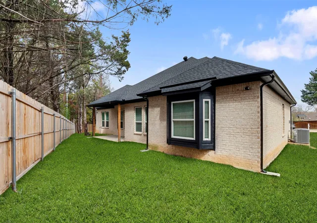 Homes for sale in Denison, TX | 2217 S Peachtree Ct, Denison, TX 75020 | MLS# 21311790