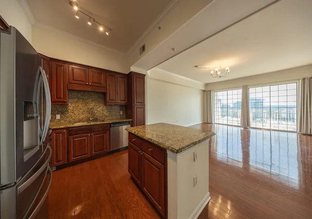 Photo 3 of Condo for sale at 3225 Turtle Creek Blvd #1422, Dallas, TX 75219 | MLS# 21312964 | Listing updated on 2026-08-18