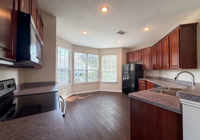 2nd image of 1414 Kingston Pl, Providence Village, TX 76227 | MLS# 21312966
