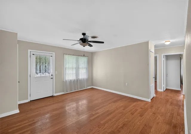 Photo 3 of Single family home for sale at 305 8th St Ne, Springhill, LA 71075 | MLS# 21312909 | Listing updated on 2026-07-27
