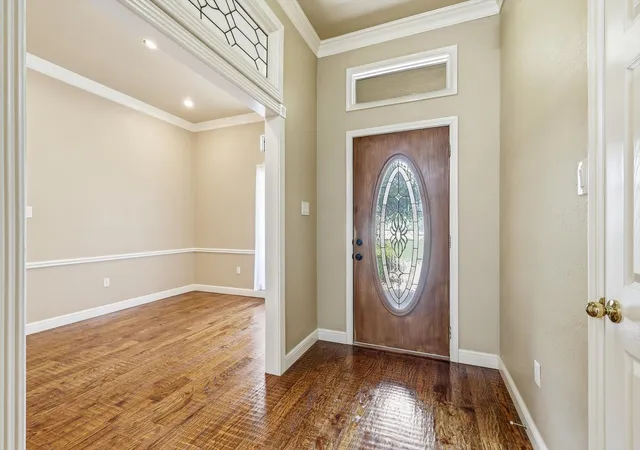 Photo 3 of Single family home for sale at 4111 Cimmaron Trl, Granbury, TX 76049 | MLS# 21311292 | Listing updated on 2026-07-26