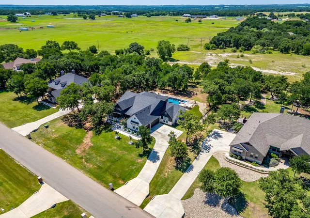 Homes for sale in Lipan, TX | 673 S Sugartree Dr, Lipan, TX 76462 | MLS# 21312853