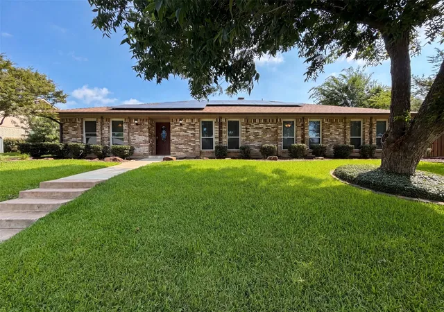 1st image of 1533 Parkside Trl, Lewisville, TX 75077 | MLS# 21312996